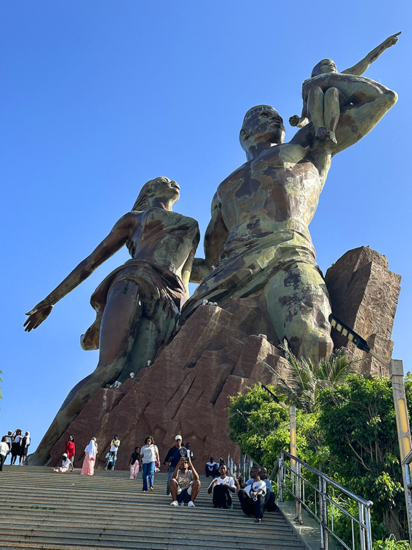 Renaissance_statue_2024_600x800